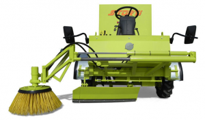 SELF-PROPELLED SWEEPER / BARN